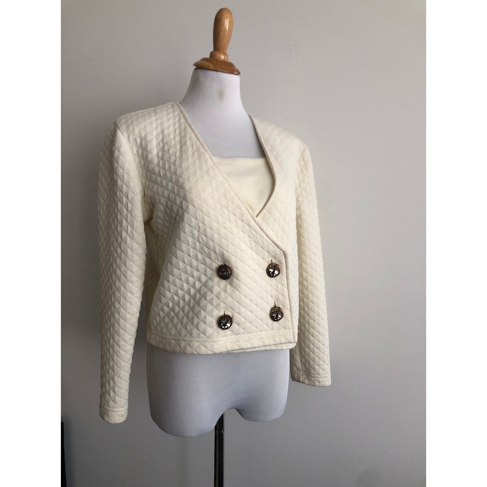 ARON Cream Ivory Color vintage quilted matelassé bolero double breasted jacket